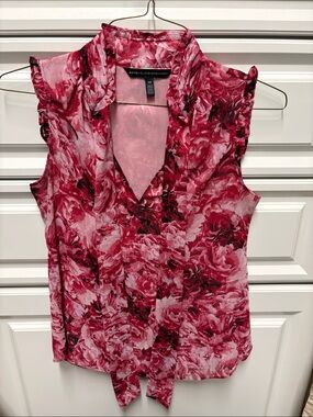 White House black market Floral Tie-Neck Sleeveless Blouse in Pink and Red
